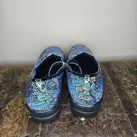 Easy street clogs slip resistant 10w - Picture 2 of 3